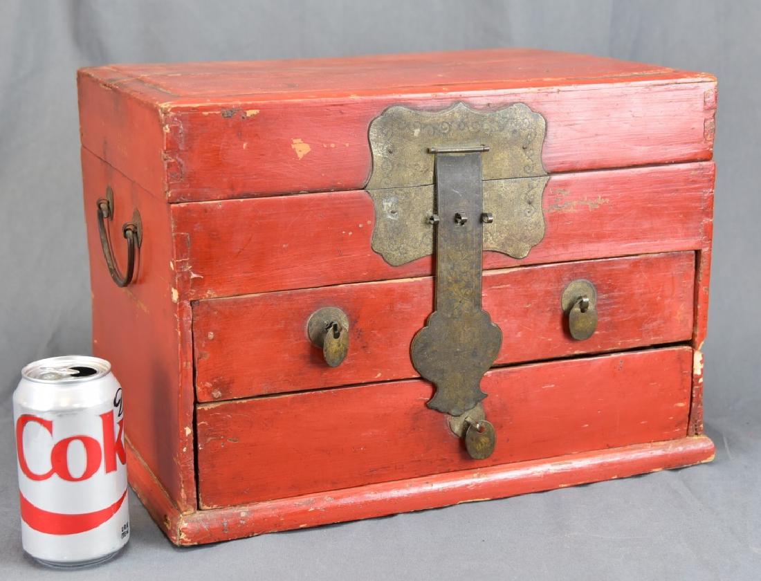 CHINESE RED LACQUER BOX w/BRASS POINTMENTS (1 of 10)