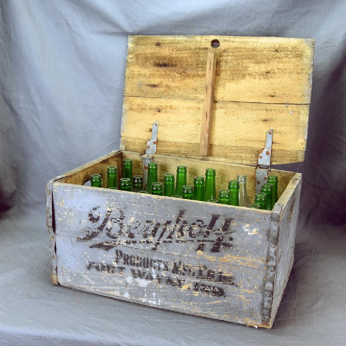 Berghoff Chicago Beer Crate w/ 24 Glass Bottles (1 of 5)