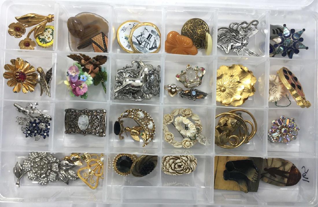 Estate Costume Jewelry, Assorted Brooches: Includes rhinestones, carved bone, Bakelite and more as shown.