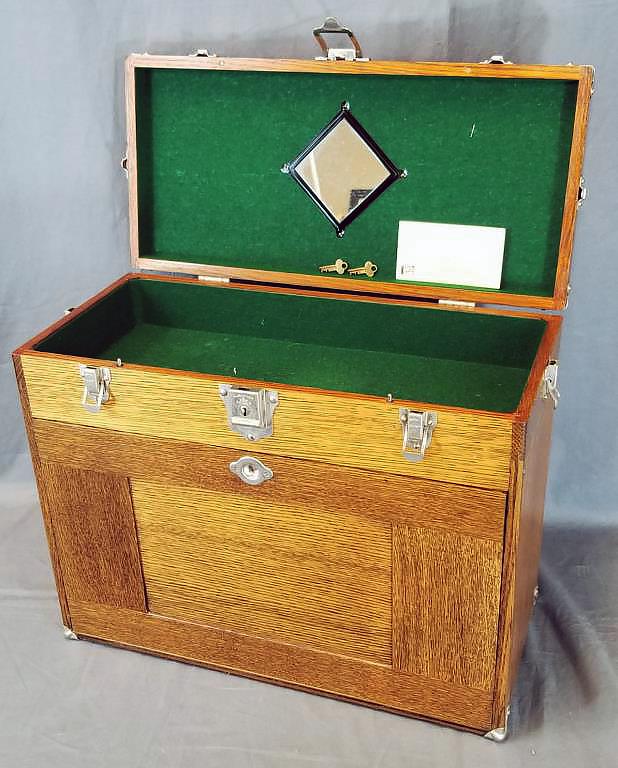 H. Gerster & Sons, Inc. Oak Tool Chest (1 of 9)