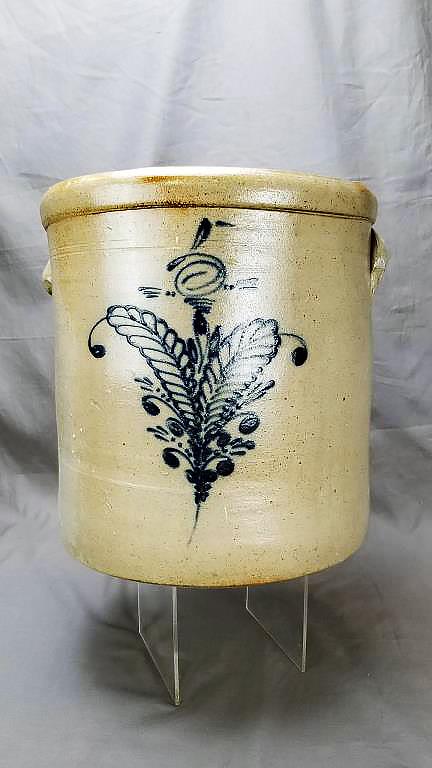 5 Gallon John Burger NY Stoneware Crock (1 of 9)