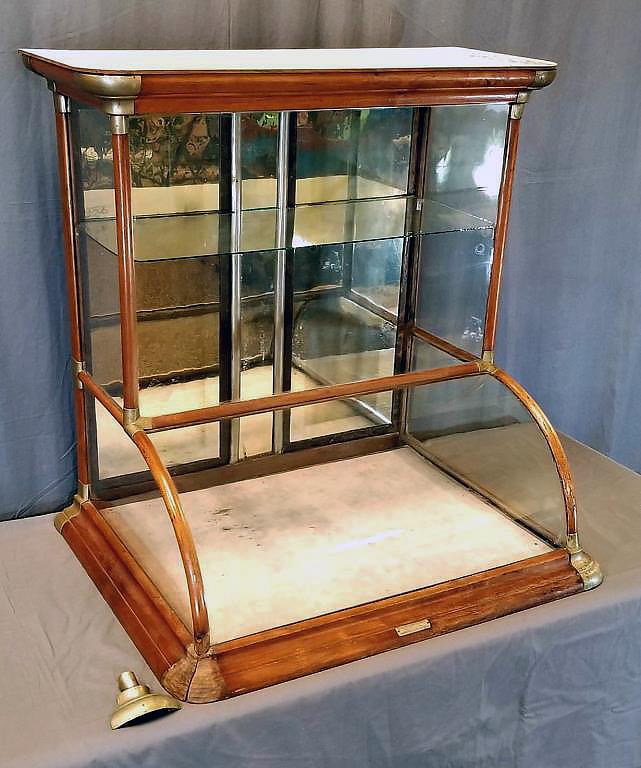 Excelsior Show Case Works Display Case (1 of 12)