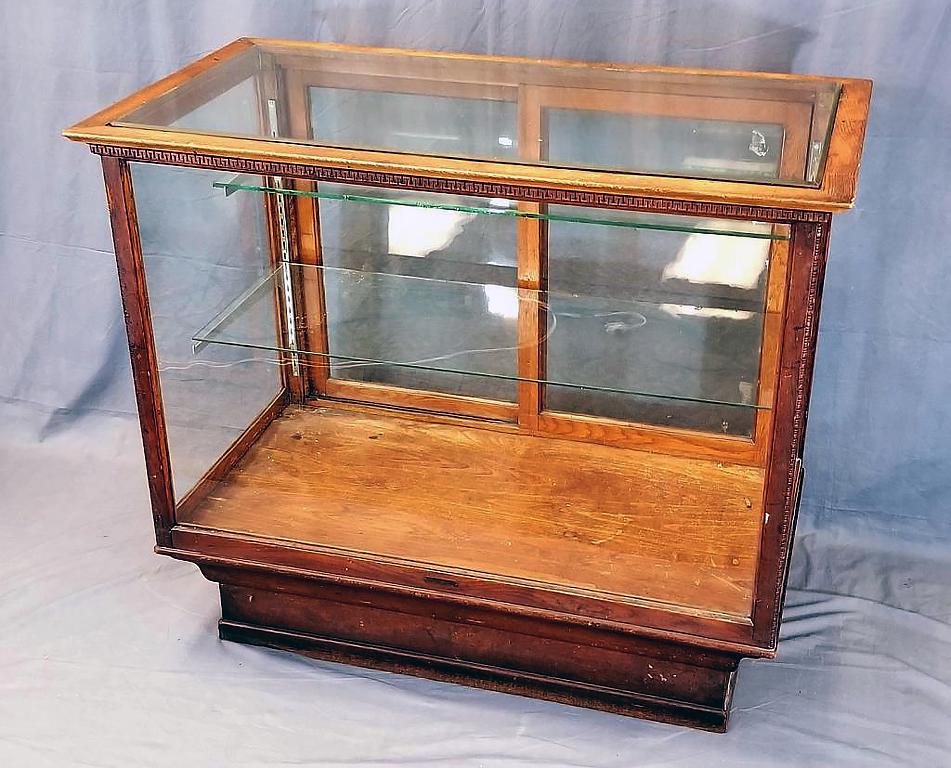 Oak General Store Display Case (1 of 10)