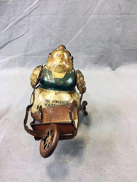 The Powerful KATRINA Wind Up Tin Toy (1 of 6)