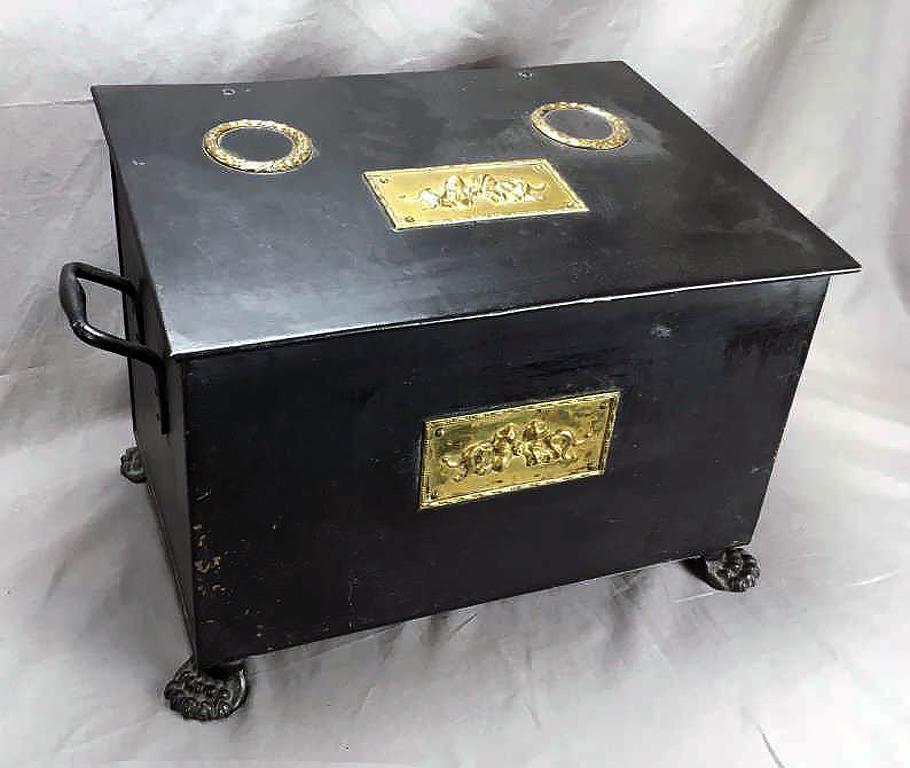 Antique Tole Fireplace Box Coal Skuttle (1 of 5)