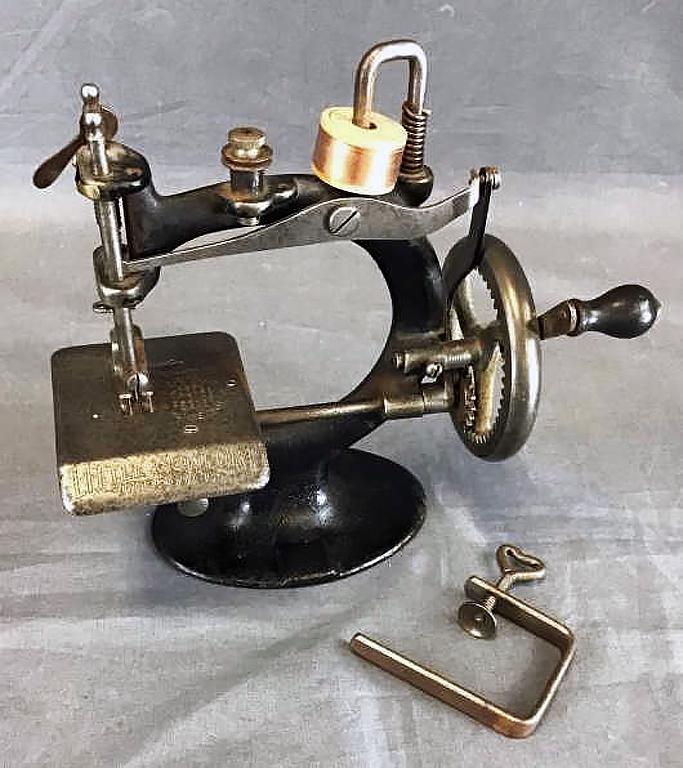 Little Comfort Improved Cast Iron Sewing Machine