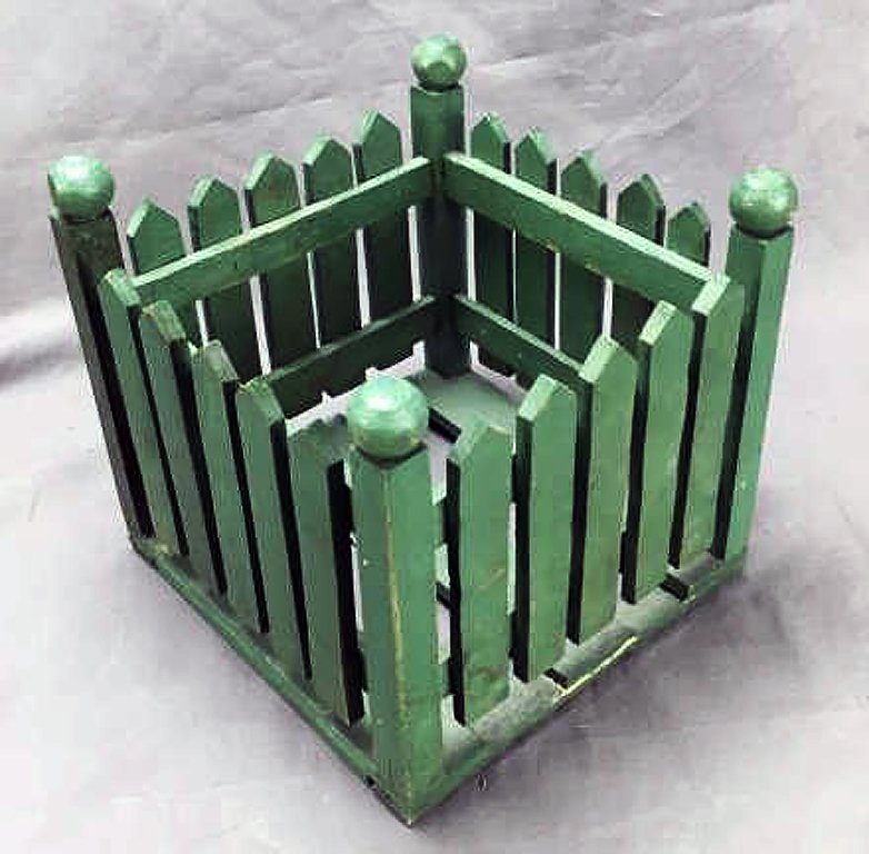 Folk Art Miniature Bench and Planter (1 of 2)