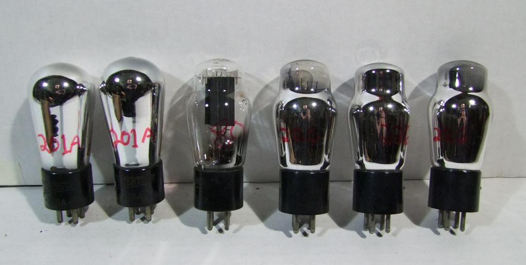 6 Unboxed 1930’s Balloon Shaped w/ Bakelite Bases (1 of 3)