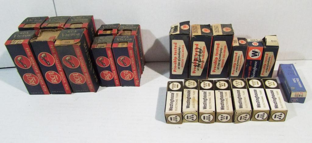 25 RCA Victor & Westinghouse Radio Tubes in Boxes (1 of 4)