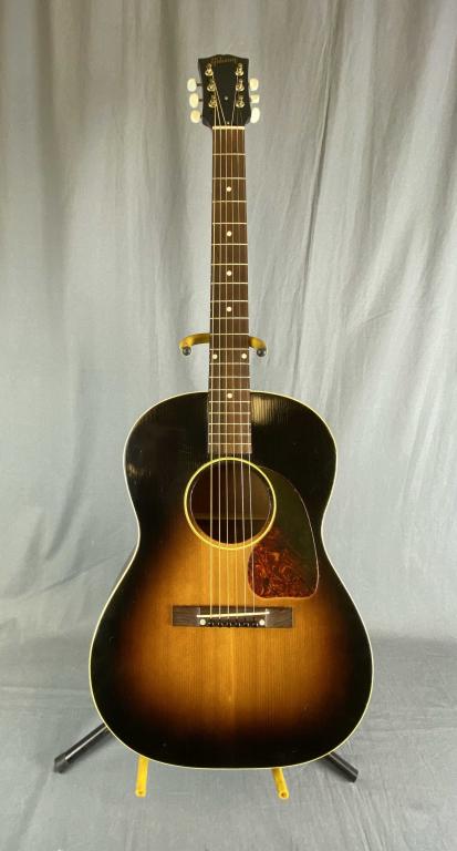 Gibson 9133-22 Acoustic Guitar C. 1950s (1 of 13)