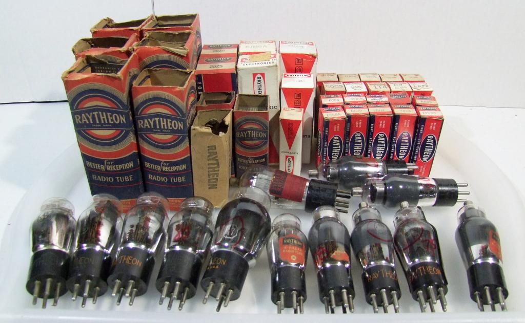 50 Raytheon Radio Tubes - Boxed and Unboxed (1 of 5)