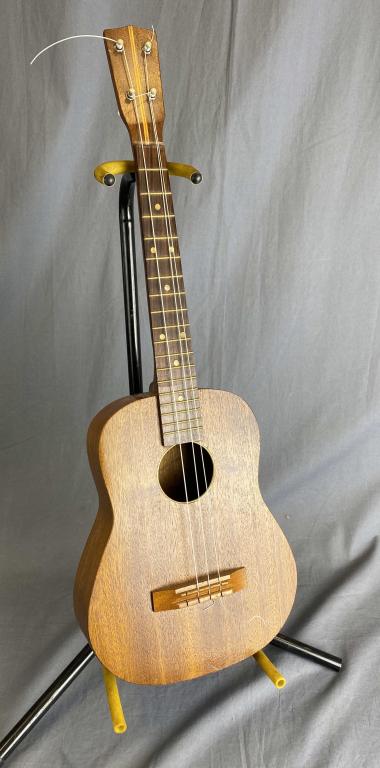 1950s Tenor Ukulele (1 of 4)