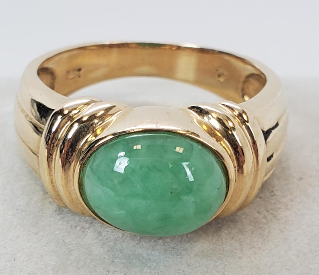 14K Yellow Gold Cabochon Jade Ring Size 6 (1 of 5)