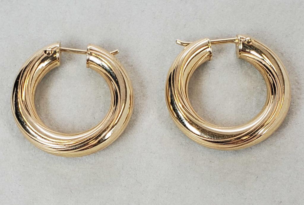 Women's 14KT Yellow Gold Hoop Earrings Italy (1 of 3)