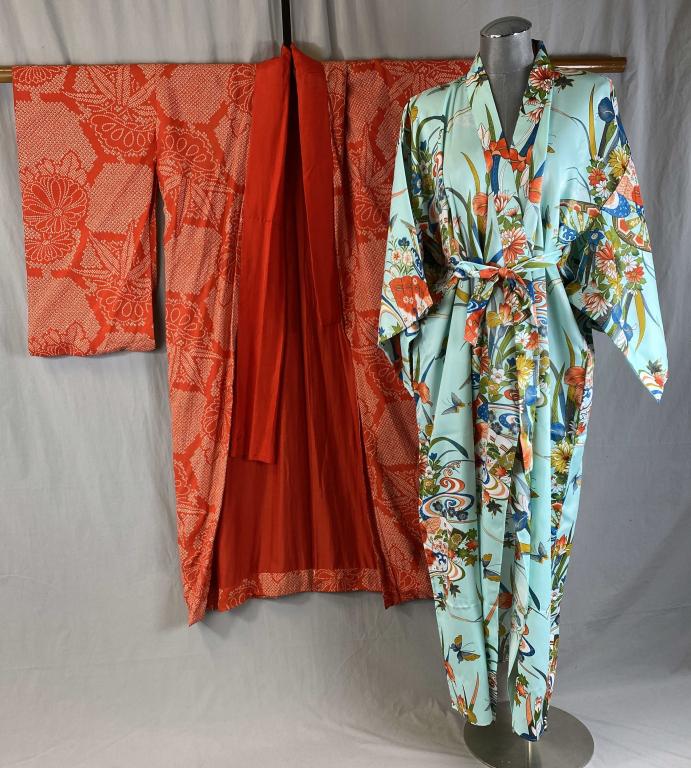 2 Vintage Kimonos (1 of 8)