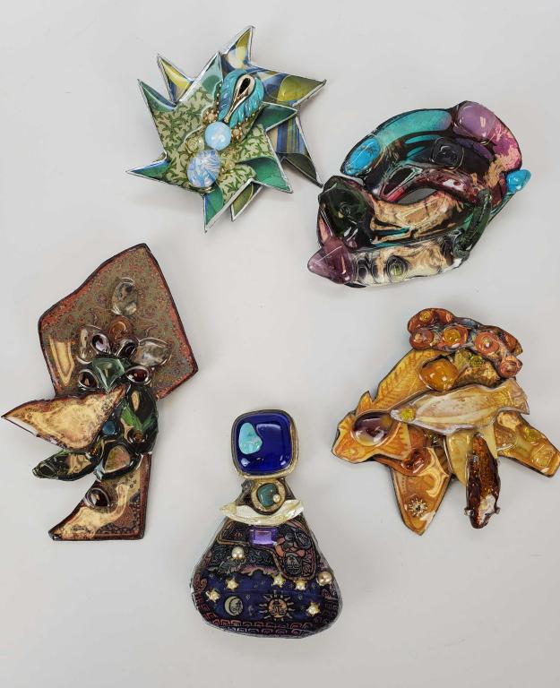 Reconstructed Resin Natural Stones Metal: 5 pieces of very rare reconstructed brutalist resin art brooches. Signed M on back. One actually has Montana Pour Claire Deve . All are made out of resin along with amber, pearls, citrine, garnet, and