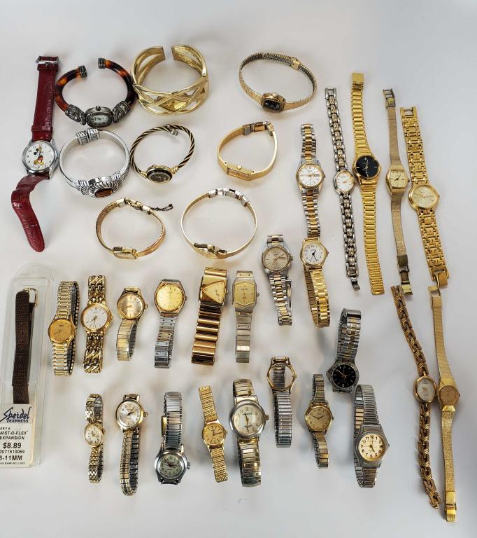 Large Lot Of Women's Watches (1 of 8)