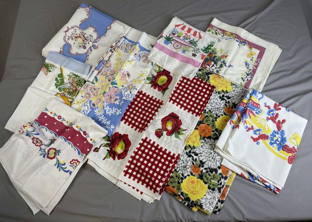 8 Vintage Floral Tablecloths, Beach Towel (1 of 12)
