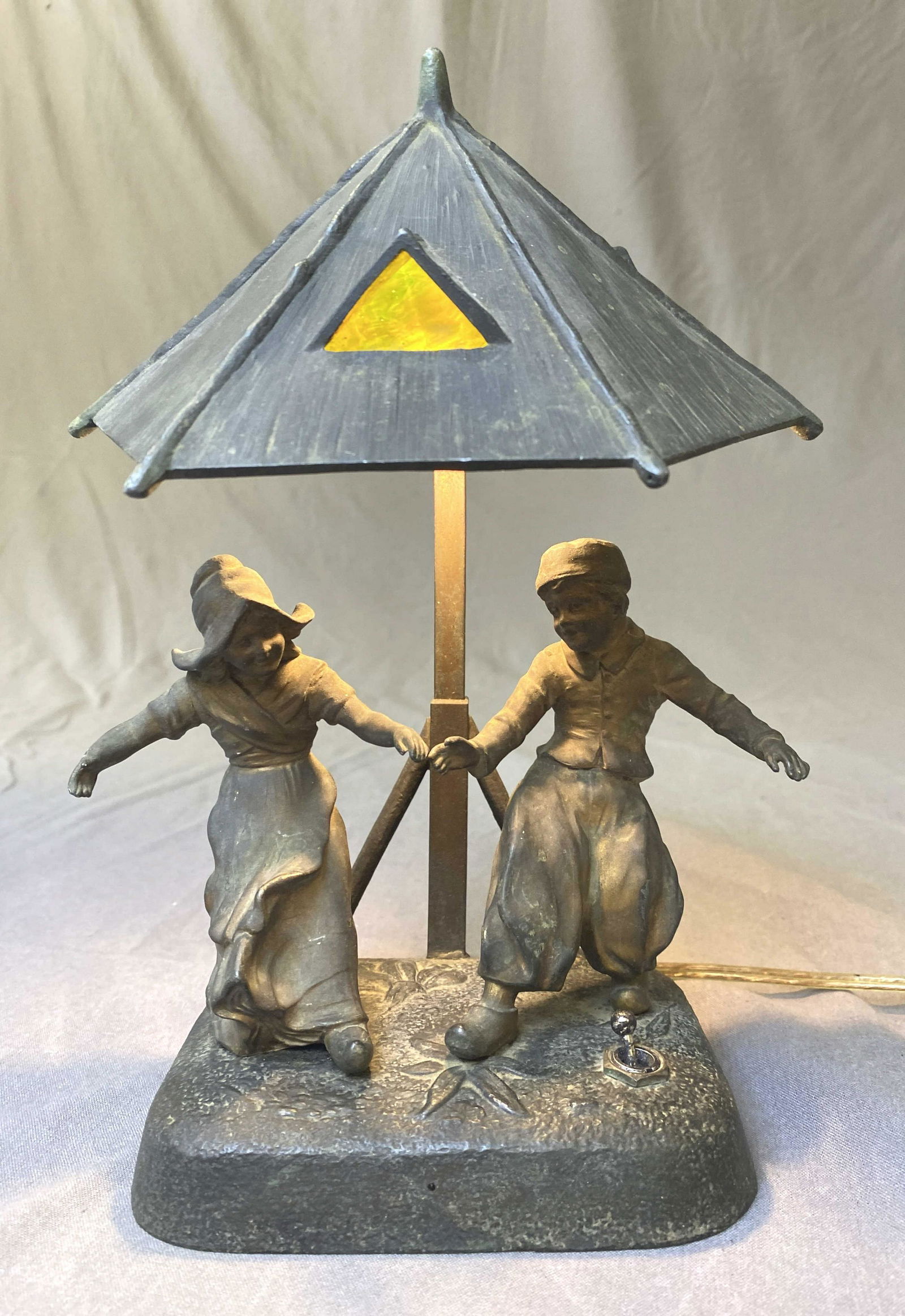 Spelter Figural Slag Glass Lamp Dutch Children (1 of 5)