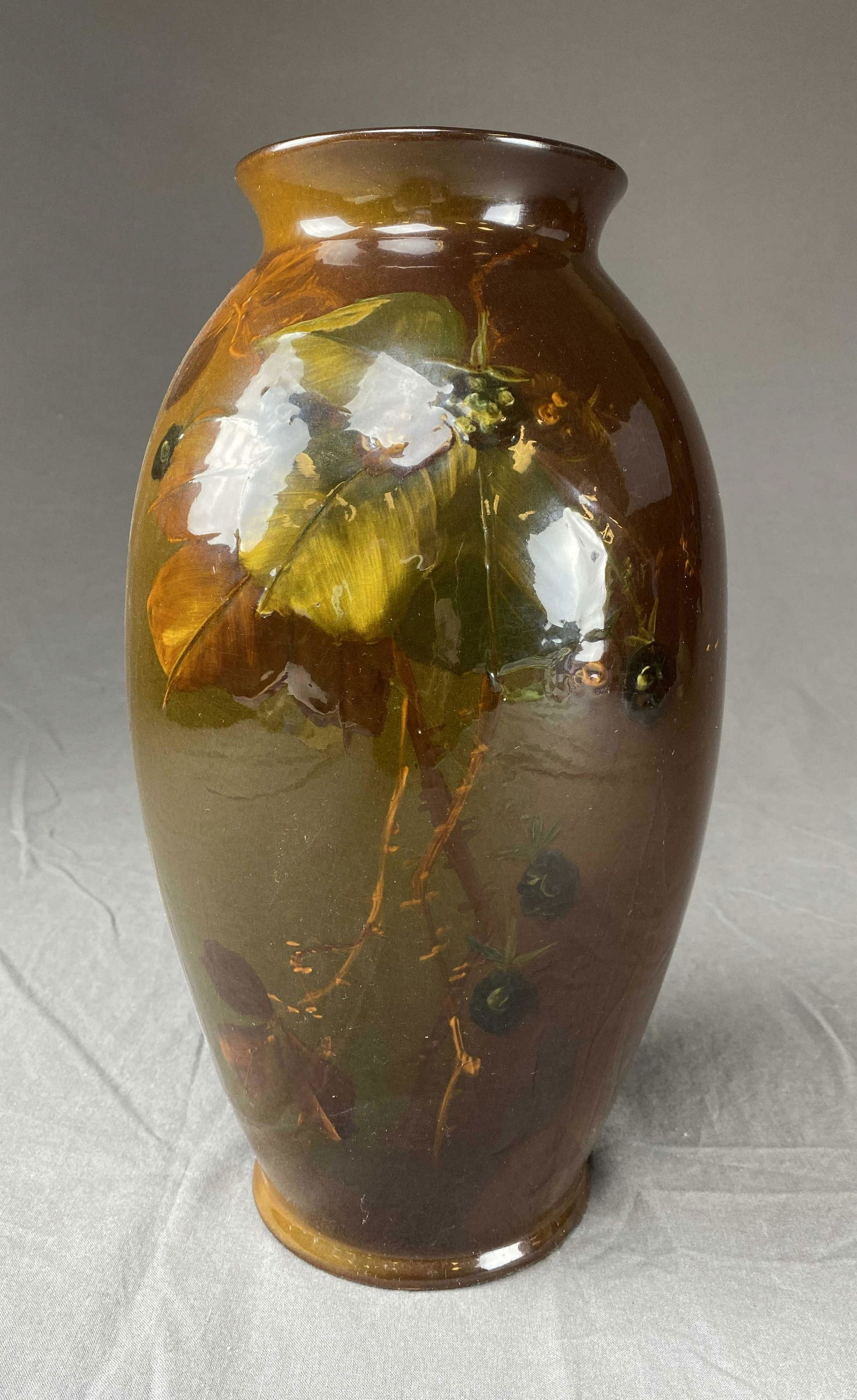 Roseville Rozane Pottery Large Vase Berry Motif (1 of 6)