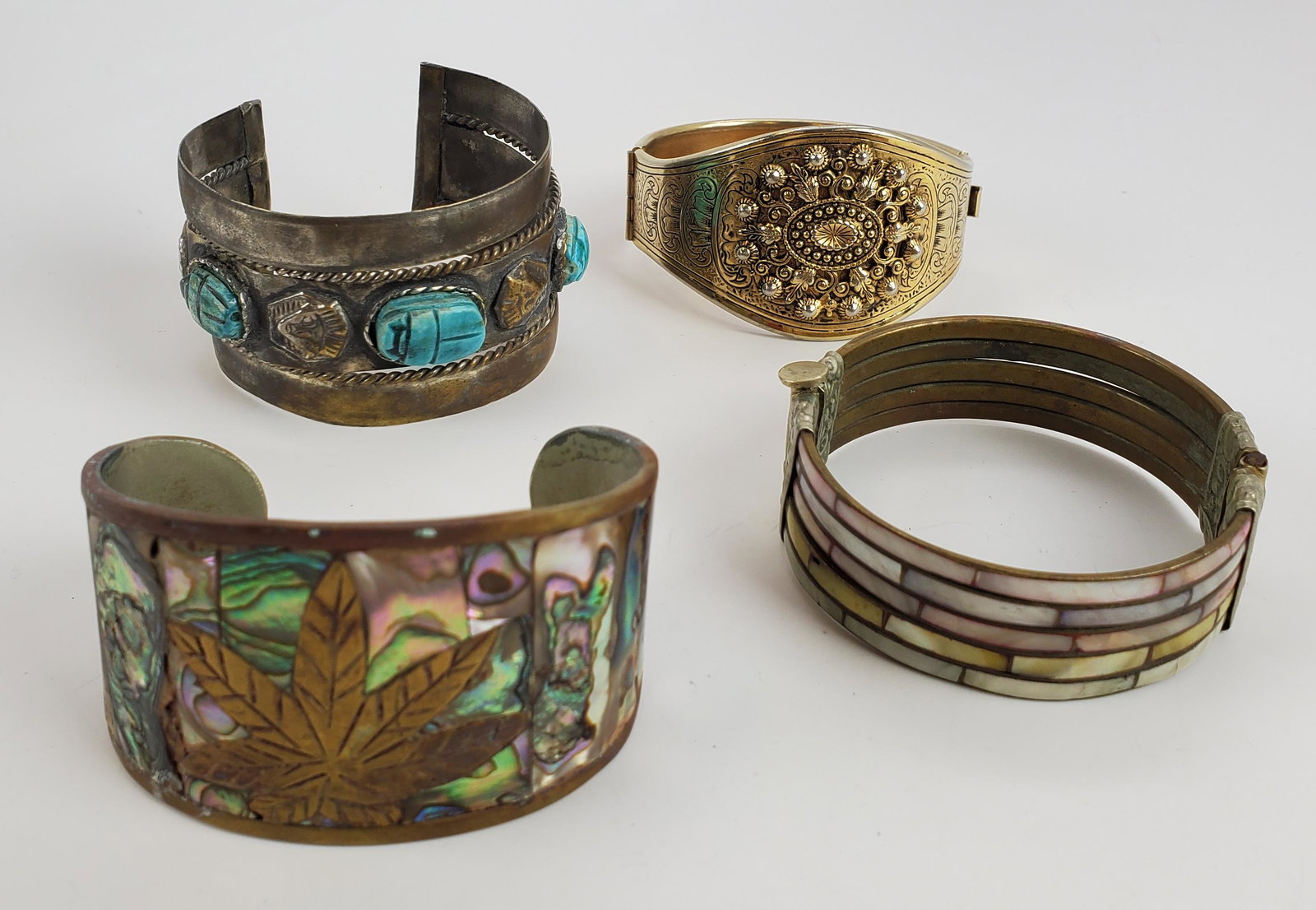 Lot Of 4 Vintage Women's Bracelets (1 of 19)