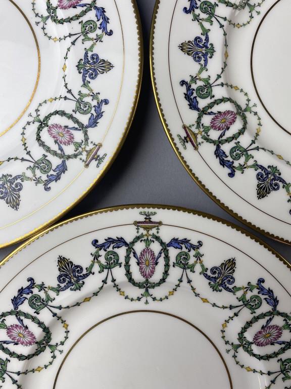 12 Minton Porcelain Dinner Plates C. 1913 (1 of 9)