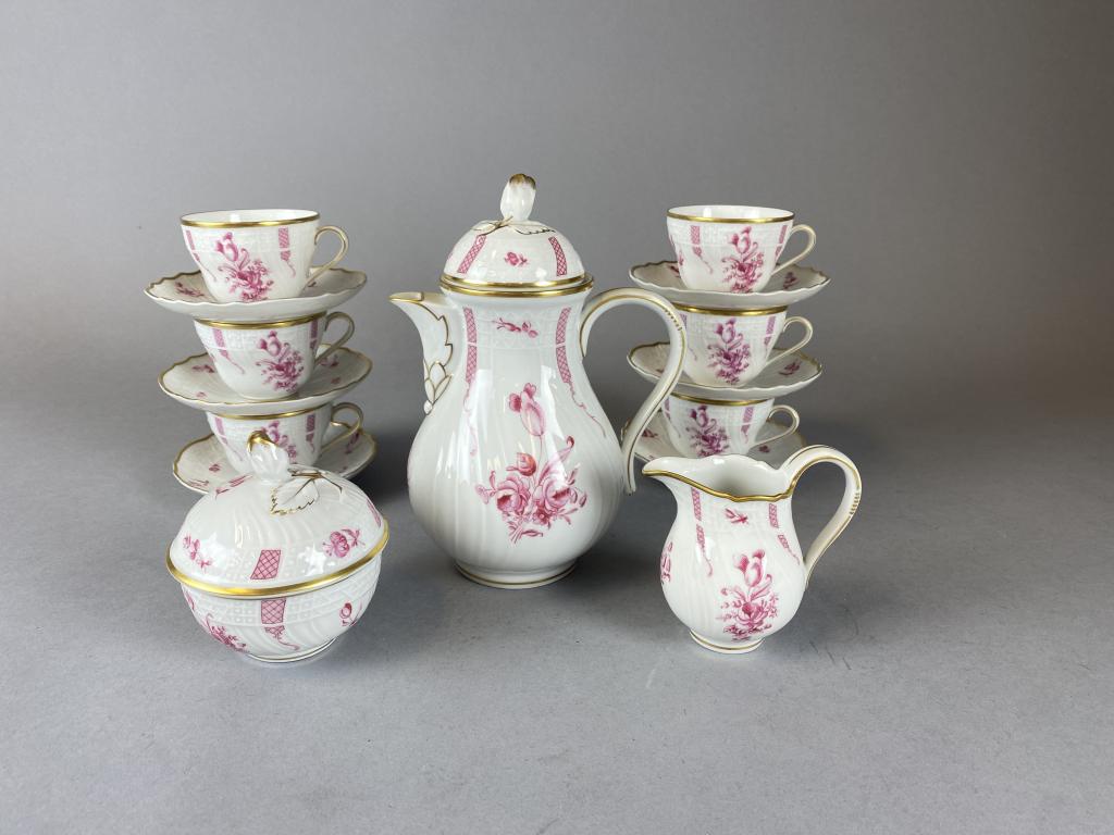 Hutschenreuther Dresden "Sanssouci Marina" Tea Set (1 of 9)