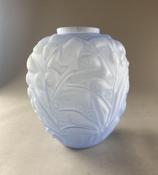 Large Art Deco Blue Frosted Glass Vase (1 of 6)