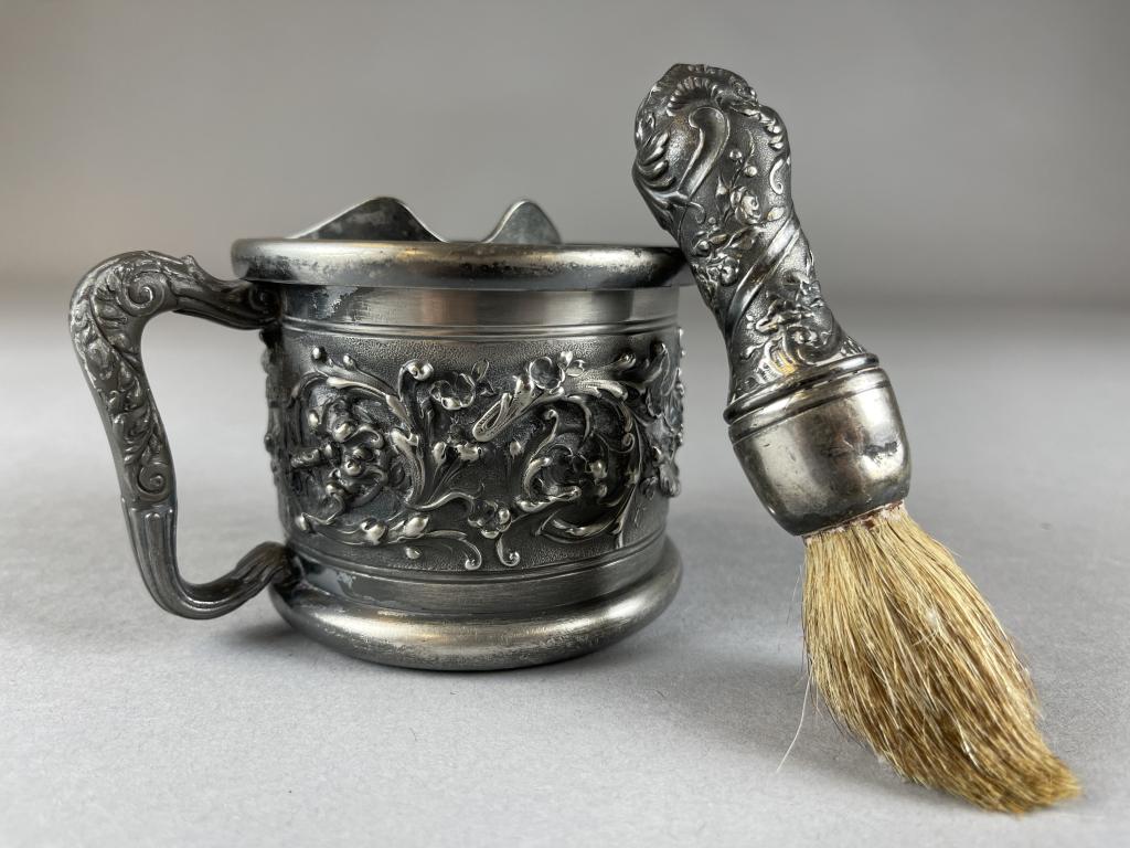 Reed & Barton Silver Plated Shaving Set (1 of 5)