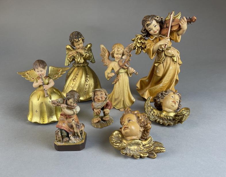 Mid Century Carved Angels Holliday Decor (1 of 18)