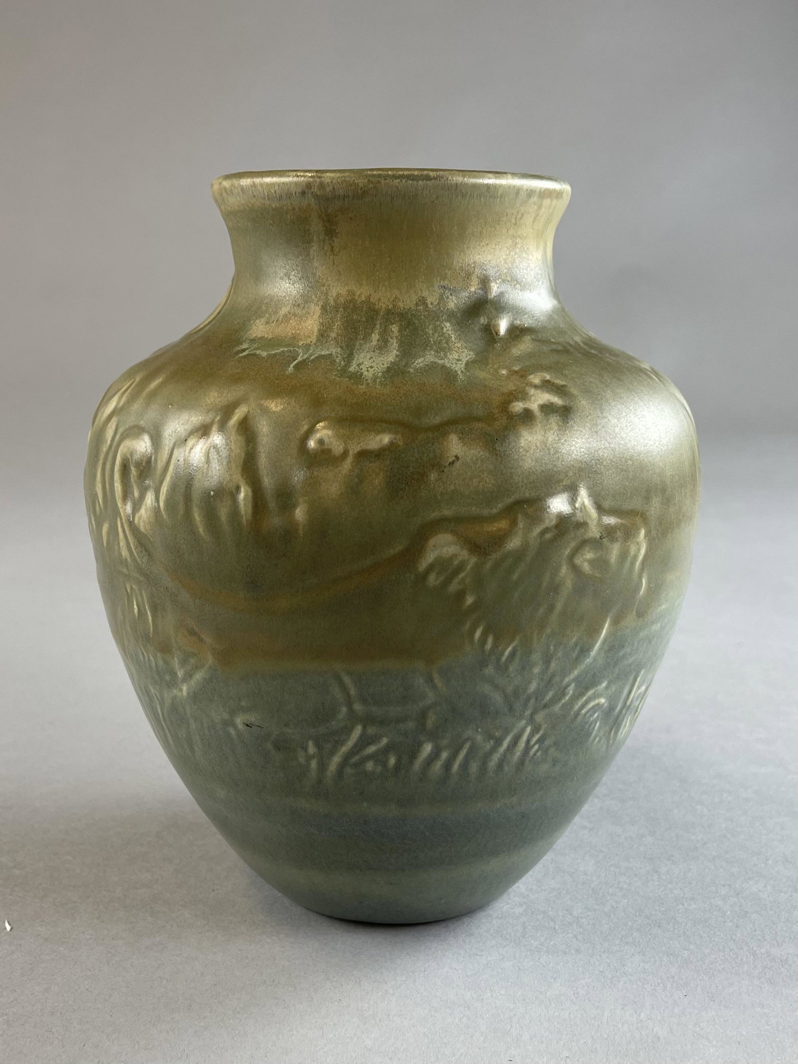 Redwing Art Pottery Lion Vase Circa 1930s (1 of 4)