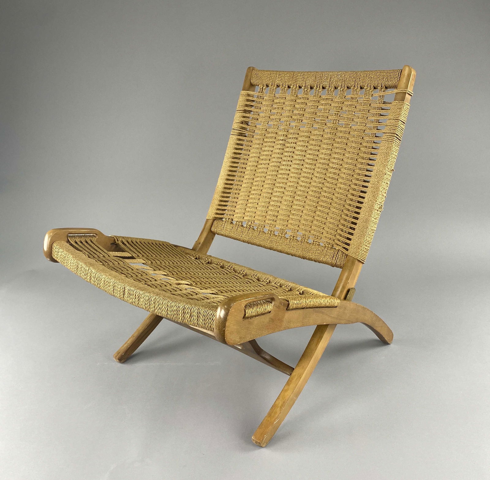 Wegner Style Rope Folding Chair Yugoslavia (1 of 10)
