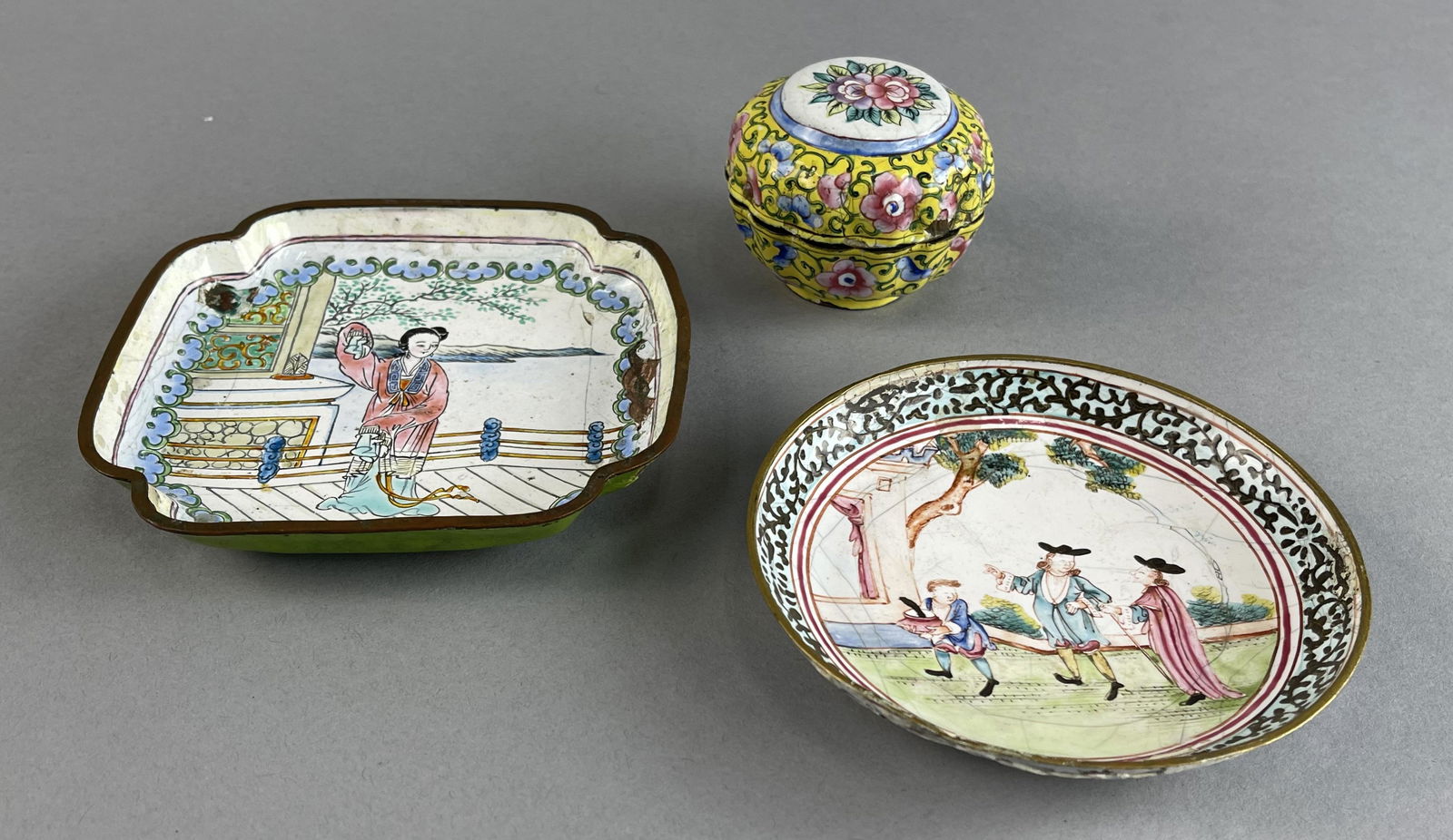 Antique Chinese Enamel Trinket Dishes and Box (1 of 8)
