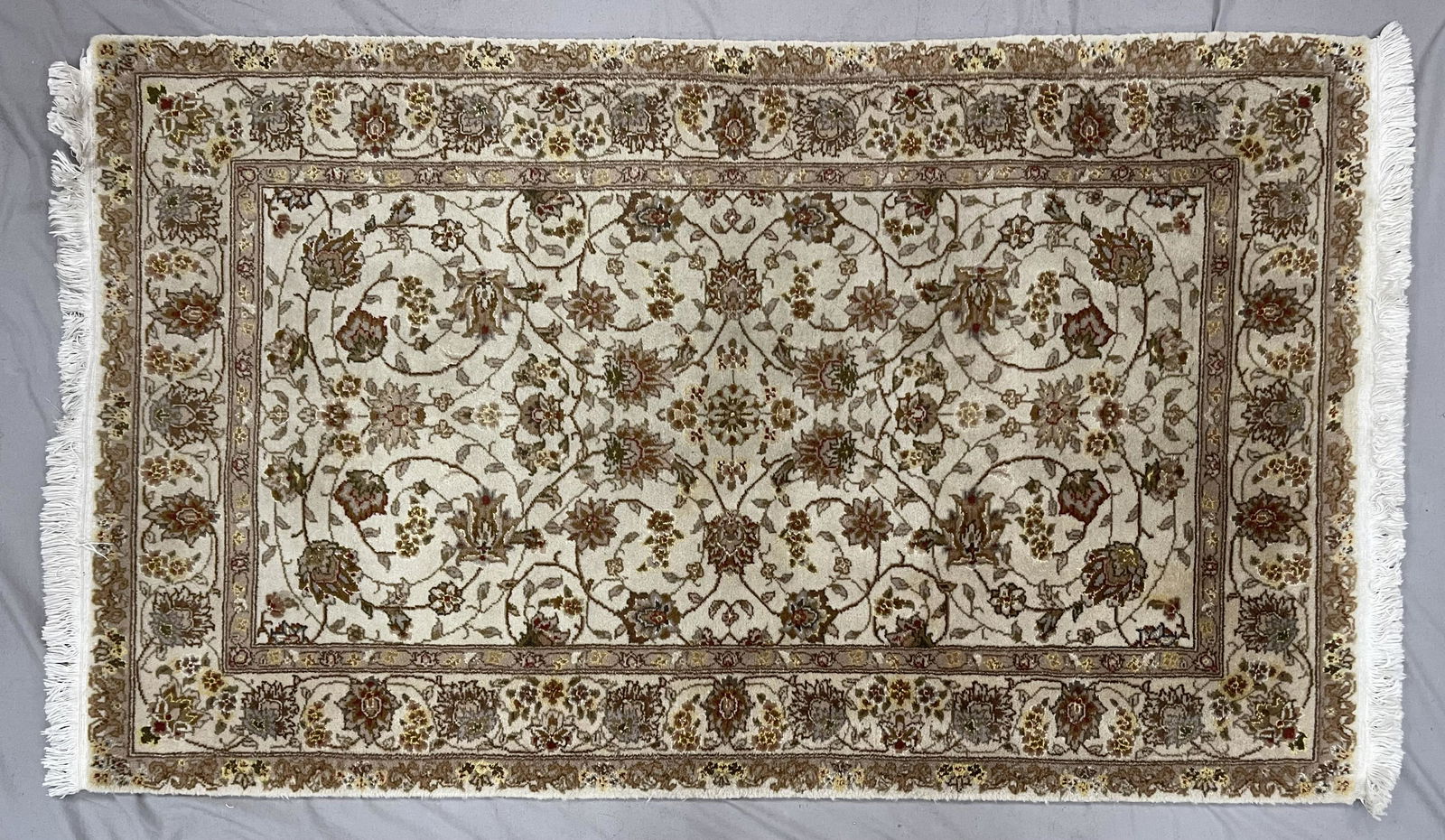 Indo-Isfahan Rug Late 20th C.  5'-4" x 3' (1 of 4)
