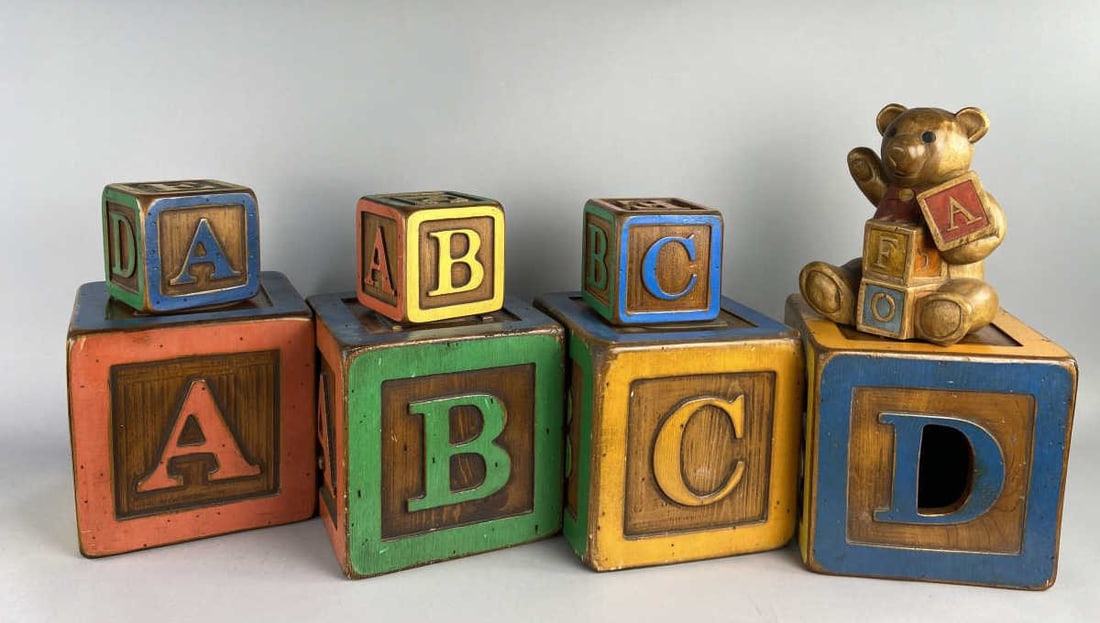 Wooden Store Display Letter Blocks & Bear (1 of 12)