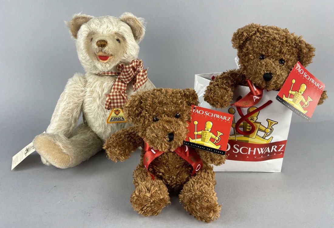 Eduard Cramer & FAO Schwarz Teddy Bears (1 of 8)