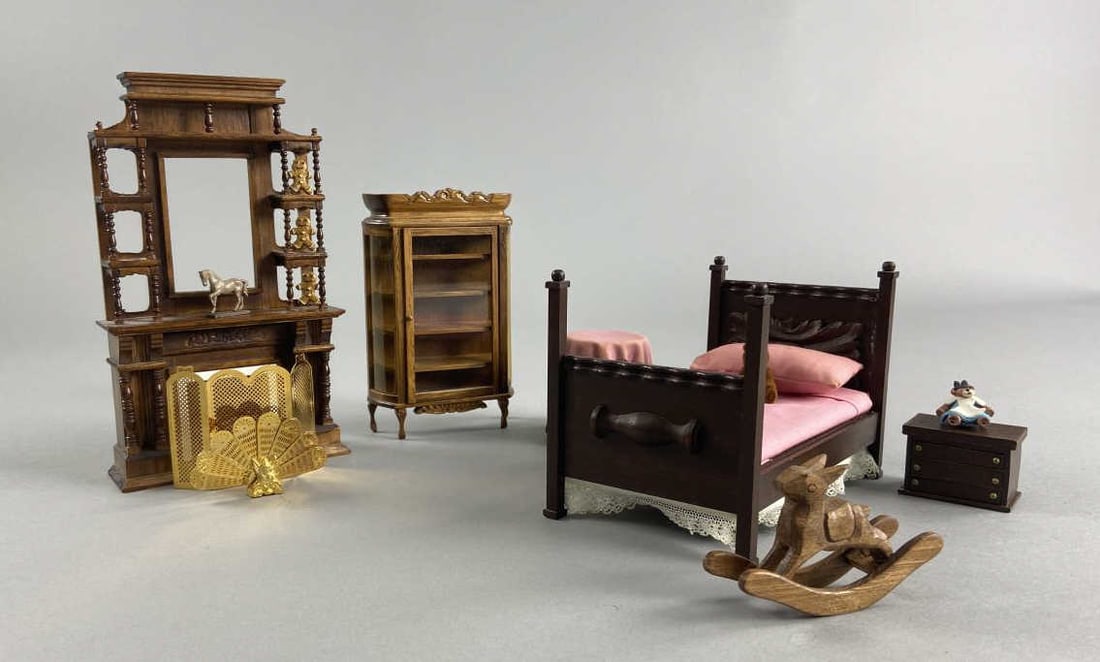 Dollhouse Bed, Display Case, Fireplace (1 of 13)
