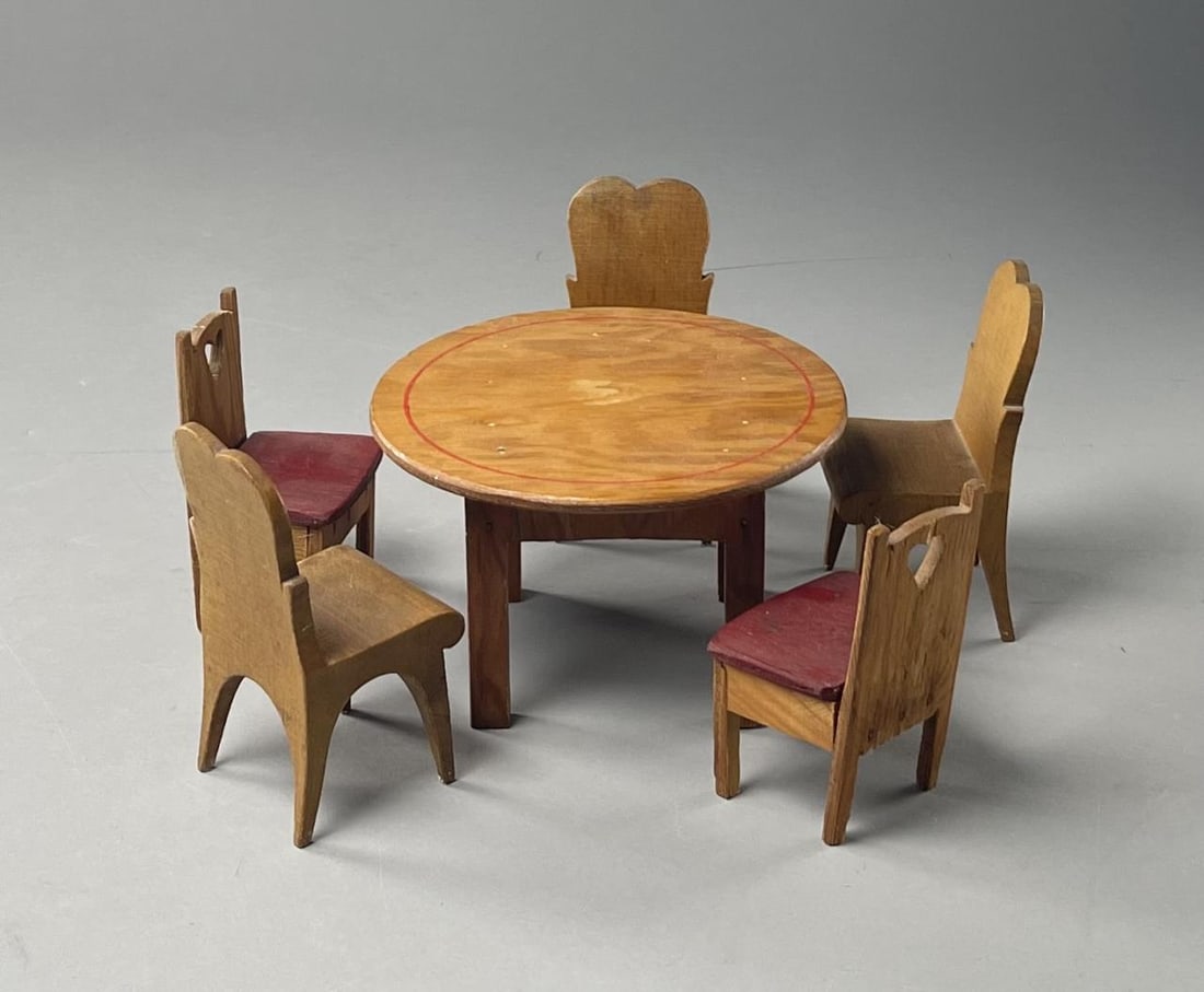 Miniature Folk Art Table and Chair Set (1 of 5)