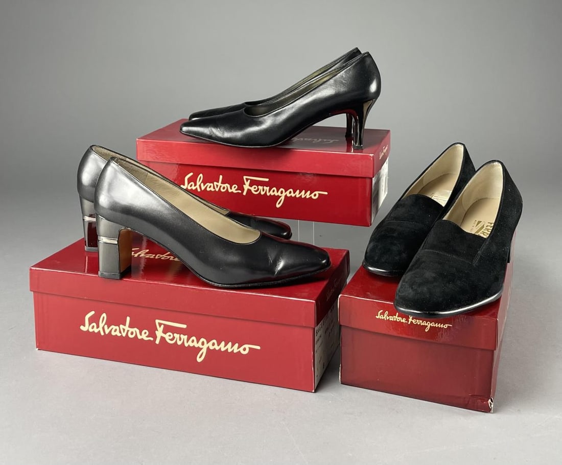 3 Pairs Vintage Ferragamo Pumps, Metallic Heels: 3 pairs of Ferragamo womens shoes - Baguette, Cornice and Stephanie - in suede and leather, 2 with gunmetal toned metallic heels. All size 7B. CONDITION: Lightly worn if at all. SHIPPING: In-House Shi