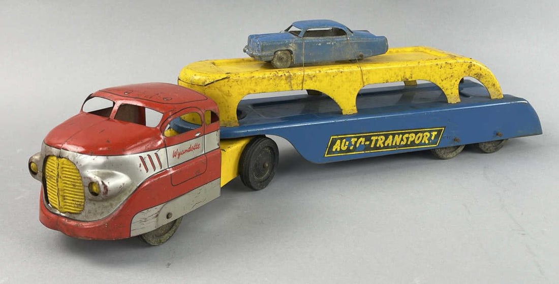 Pressed Steel Wyandotte Auto Transport Vehicle (1 of 14)