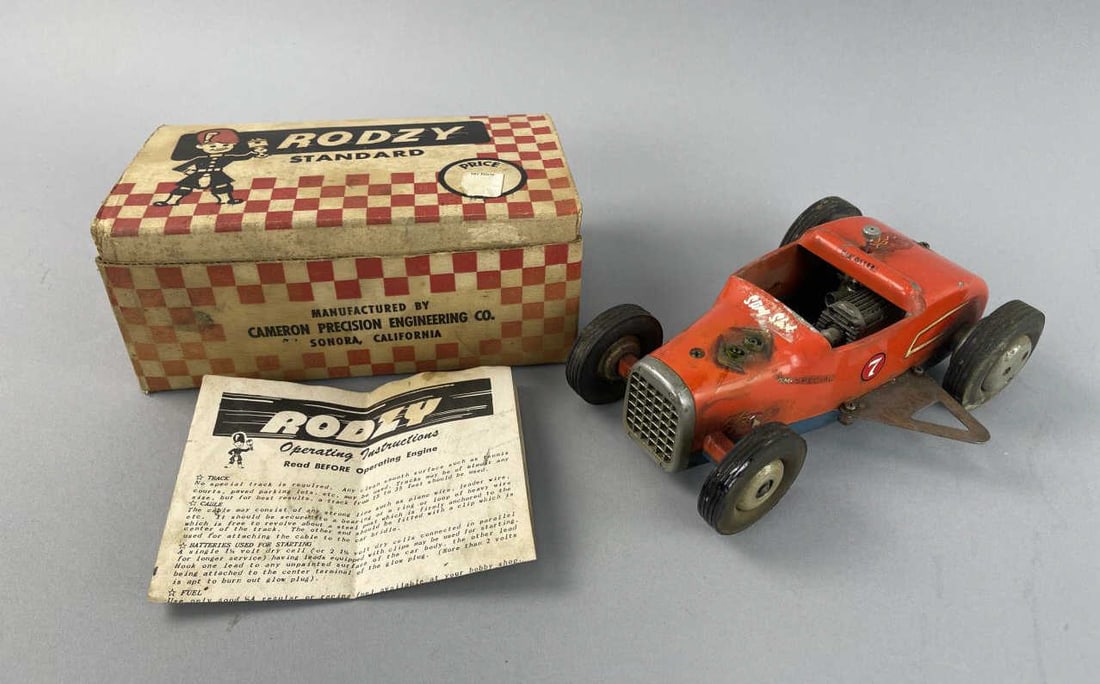 Rodzy Standard Gas Powered Tether Car in Box (1 of 11)