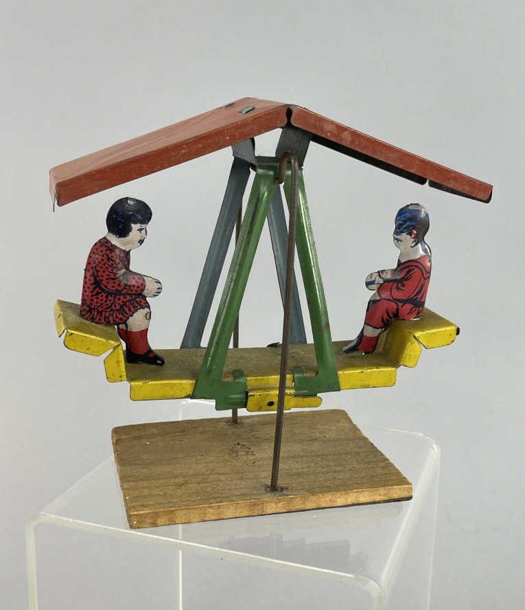 1920s Tin Litho Penny Toy by Pickwick Toys (1 of 5)