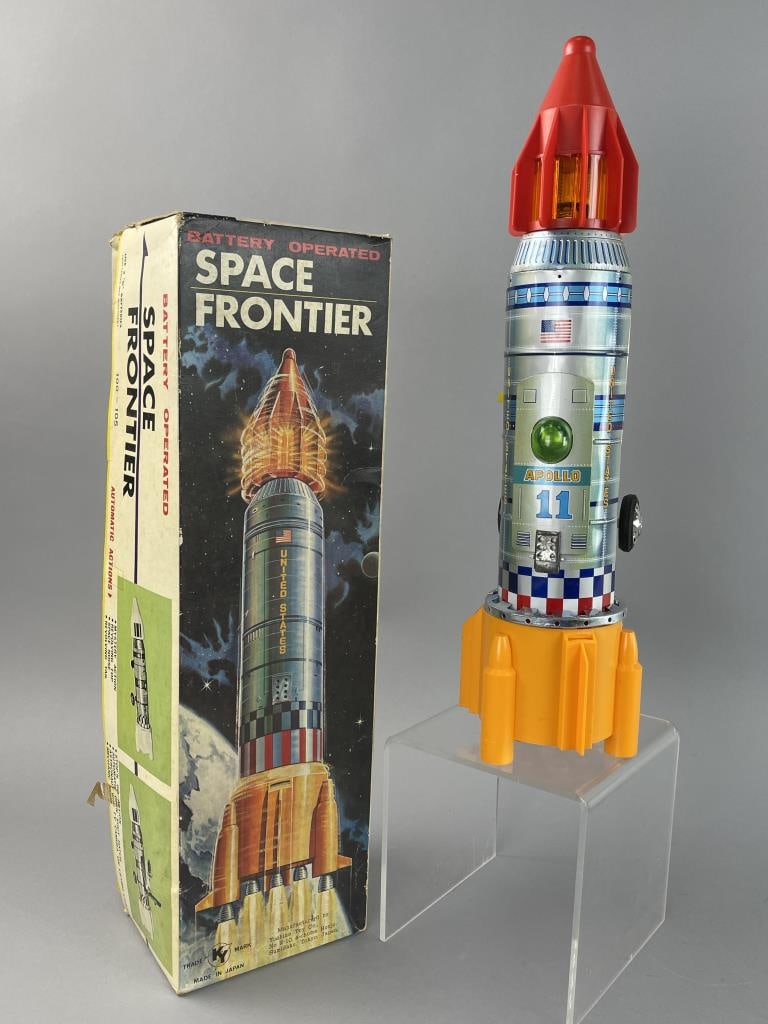 KY Battery Operated Space Frontier Rocket in Box (1 of 12)