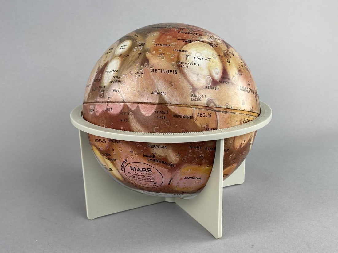 Mars by Replogle Meredith Corp. Globe Tin Litho: Detail based on NASA photographs. Appx 7'' with stand. SHIPPING: In-House shipping available. Please read our Shipping Policies prior to bidding.