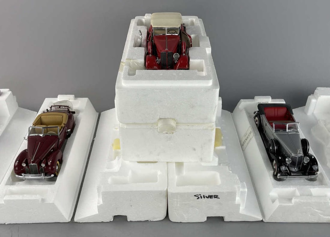 Franklin Mint 1940 Packard Custom Convertible Victoria Die Cast