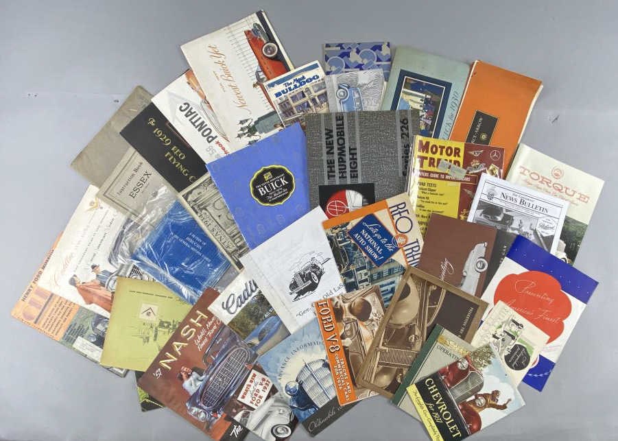20's, 30's, 40's, Cadillac, Ford Auto Books & Ads (1 of 8)