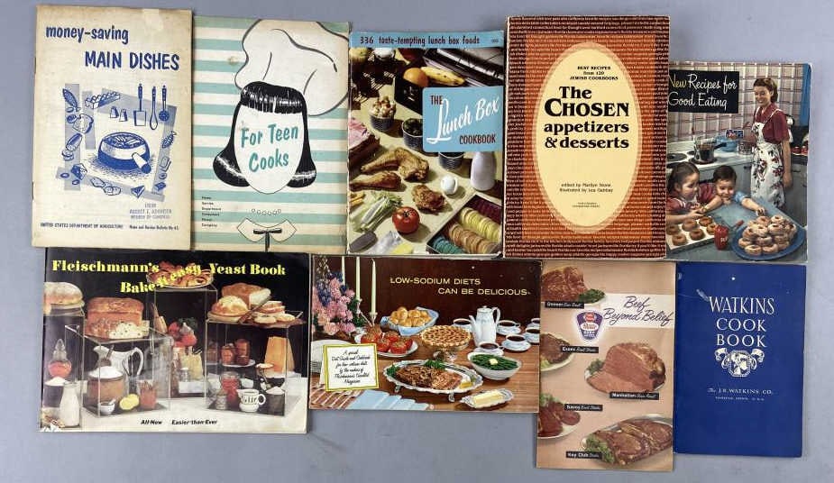 Cookbooks and Recipe Pamphlets 30s 40s 50s 80s (1 of 19)