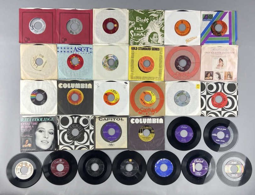 31 Vinyl Singles Anne Murray, Peter Paul & Mary (1 of 12)