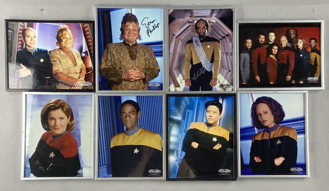 Star Trek Voyager & TNG Dorn & Phillips Signed (1 of 9)