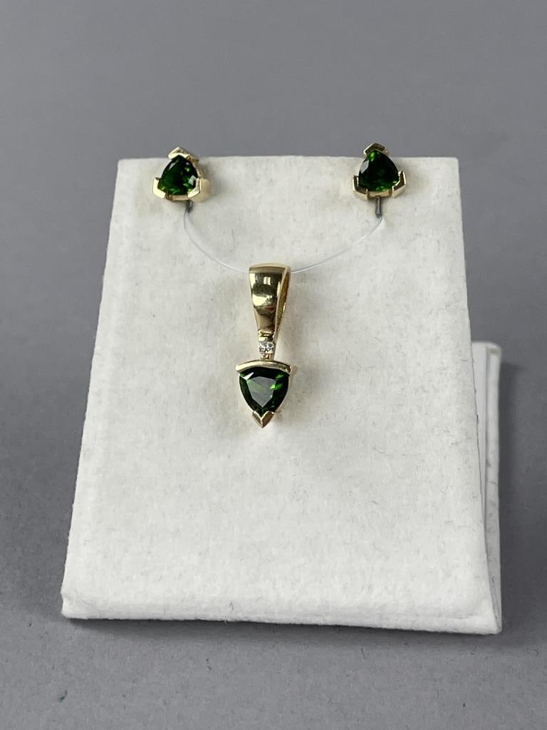 14K Yellow Gold Green Tourmaline Pendant Earrings (1 of 3)